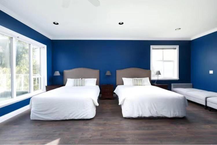 Vancouver Airport Blueberry Manor Richmond Bagian luar foto