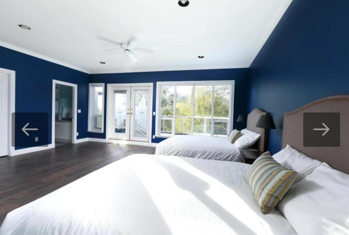 Vancouver Airport Blueberry Manor Richmond Bagian luar foto